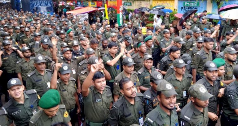 আনসার বিক্ষোভ , ছাত্র – আনসার সংঘর্ষ , ষড়যন্ত্রের অভিযোগ