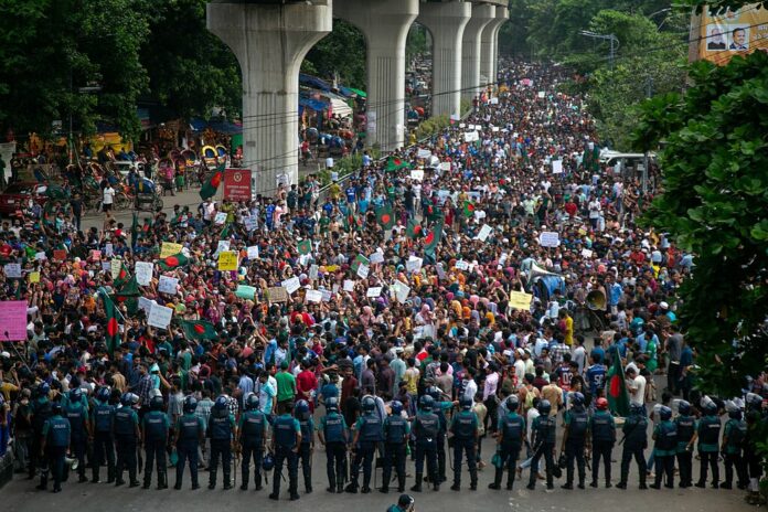 সরকার পতন পরবর্তী নিহতের সংখ্যা ২৫০