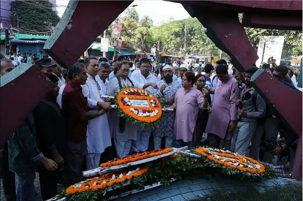 জিরো পয়েন্টে আওয়ামী লীগের ‘জিরো পারফরম্যান্স’ কেন : সারফুদ্দিন আহমেদ , প্রথম আলোর সহকারী সম্পাদক
