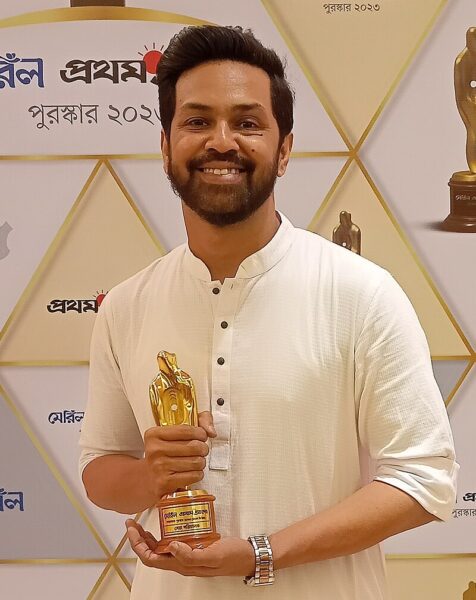 সাধারণ মানুষ এখনো দেশের কোনো রাজনৈতিক দলকেই পুরোপুরি বিশ্বাস করতে পারে না : চলচ্চিত্র নির্মাতা আশফাক নিপুণ