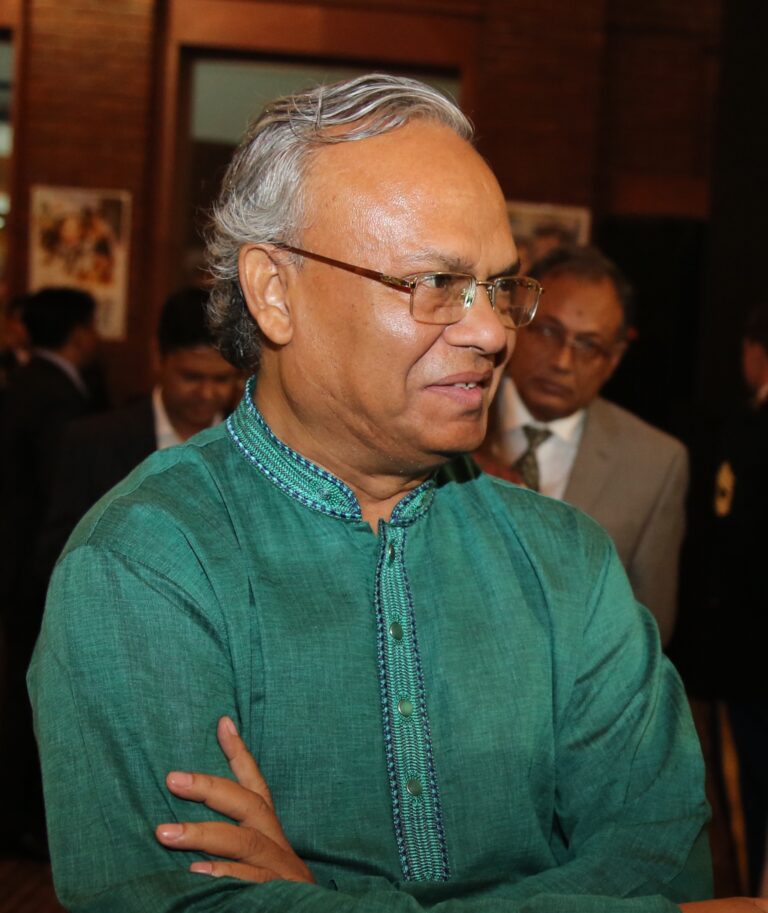 বঙ্গভবন থেকে শেখ মুজিবের ছবি সরানো উচিত হয়নি : রিজভী