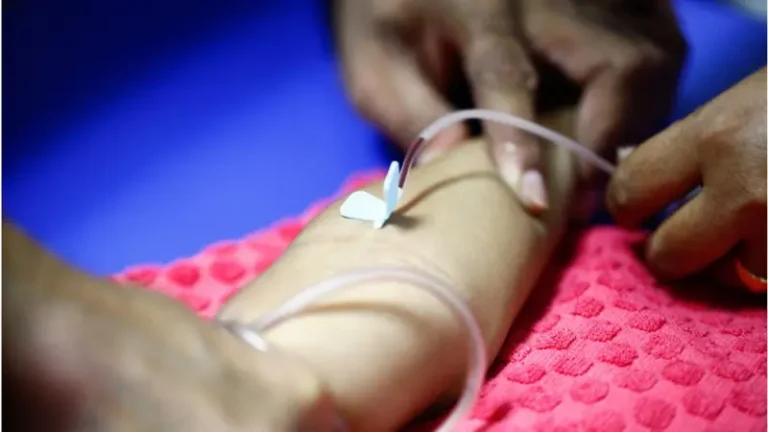 চিকিৎসায় অবহেলার শিকার দেশে প্রতি তিনজনে একজন : বিবিএস জরিপ