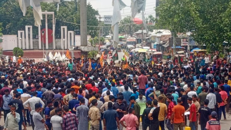 গত ৪ মাসে সাম্প্রদায়িক সহিংসতায় ২৩ জন হত্যার দাবি সঠিক নয় : প্রধান উপদেষ্টার প্রেস উইং