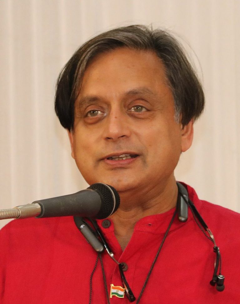 শশী থারুর : শেখ হাসিনার সাম্প্রতিক বক্তব্যগুলো জটিলতা তৈরি করেছে