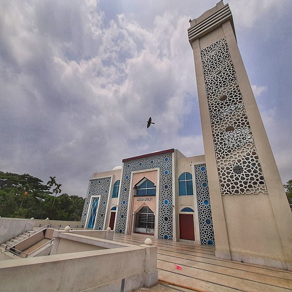 হাসিনা আমলে মডেল মসজিদ নির্মাণেও লুটপাট !