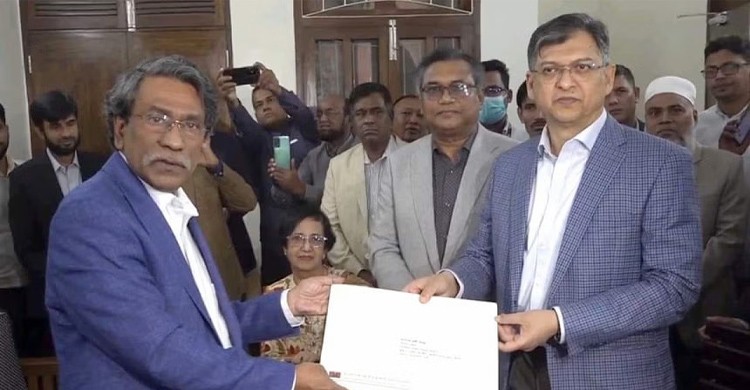 সংবিধানের মৌলিক পরিবর্তন ,                                                       প্রস্তাবে বিরোধিতা বিএনপির