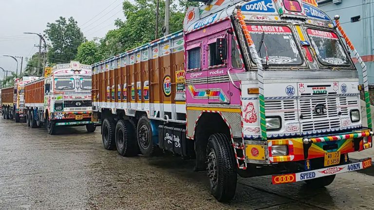 বাংলাদেশের সঙ্গে স্থলবাণিজ্যে , ভারতের নতুন বিধিনিষেধ বাড়াল উদ্বেগ
