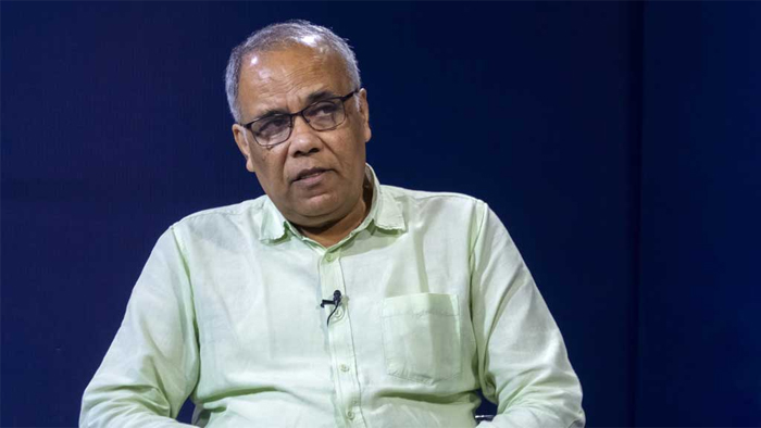 সংকটের সমাধান রাজনৈতিক পথেই : কামাল আহমেদ , সাংবাদিক