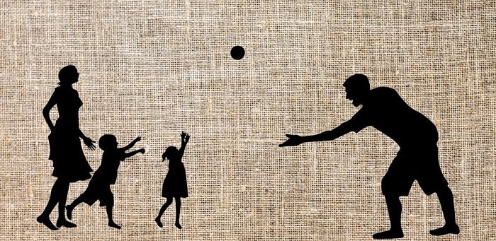 বদলে যাচ্ছে বাংলাদেশি পরিবার