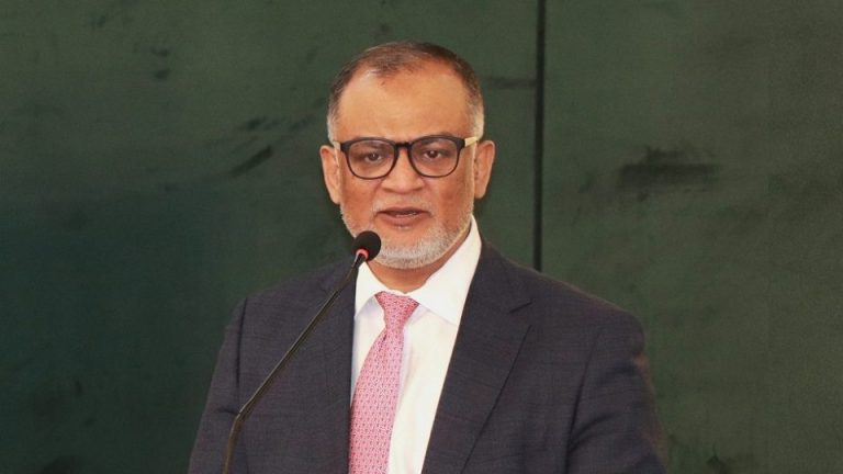 ১৬ বছর দেশে প্রতারণামূলক বিনিয়োগ হয়েছে : বাণিজ্য উপদেষ্টা