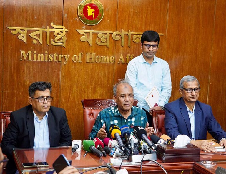 শান্তিপূর্ণ নির্বাচন রাজনৈতিক দলগুলোর অংশগ্রহণ ও দায়িত্বশীলতার ওপর নির্ভর করে : জাহাঙ্গীর আলম চৌধুরী, লেফটেন্যান্ট জেনারেল (অব.), স্বরাষ্ট্র উপদেষ্টা