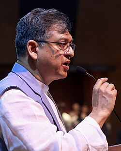 সংসদ নির্বাচন ও সংস্কার প্রশ্নে গণভোট একই সঙ্গে হতে পারে : সালাহউদ্দিন আহমদ, বিএনপির স্থায়ী কমিটির সদস্য